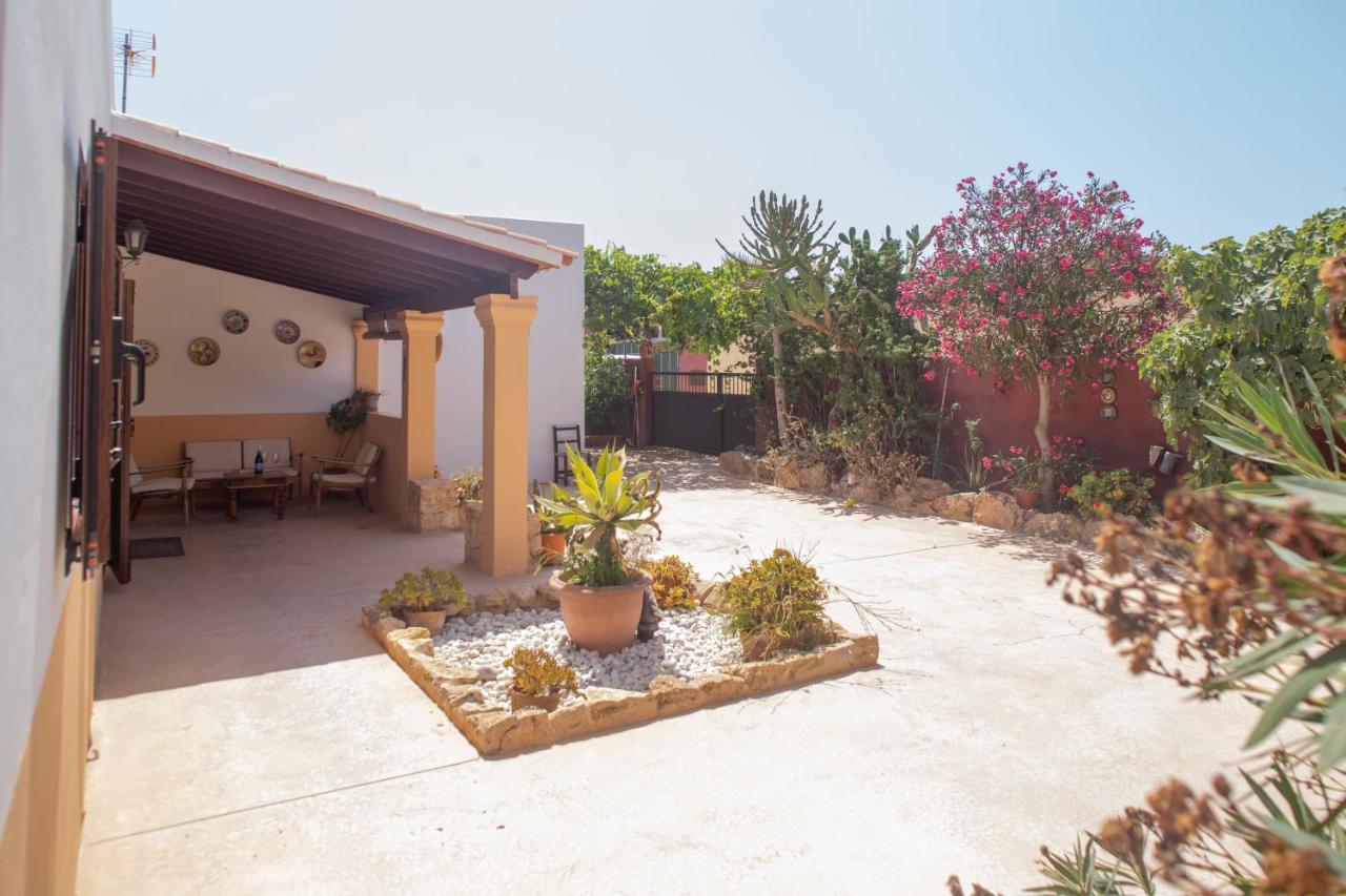 Can Moya Sant Ferran de Ses Roques Exterior foto